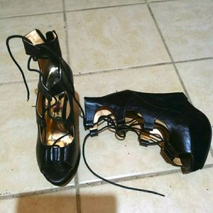 Women's Black Faux Leather High Heel Shoes Sz 8.